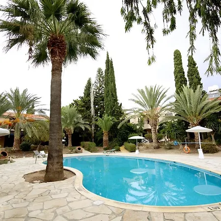 Danae Paphos